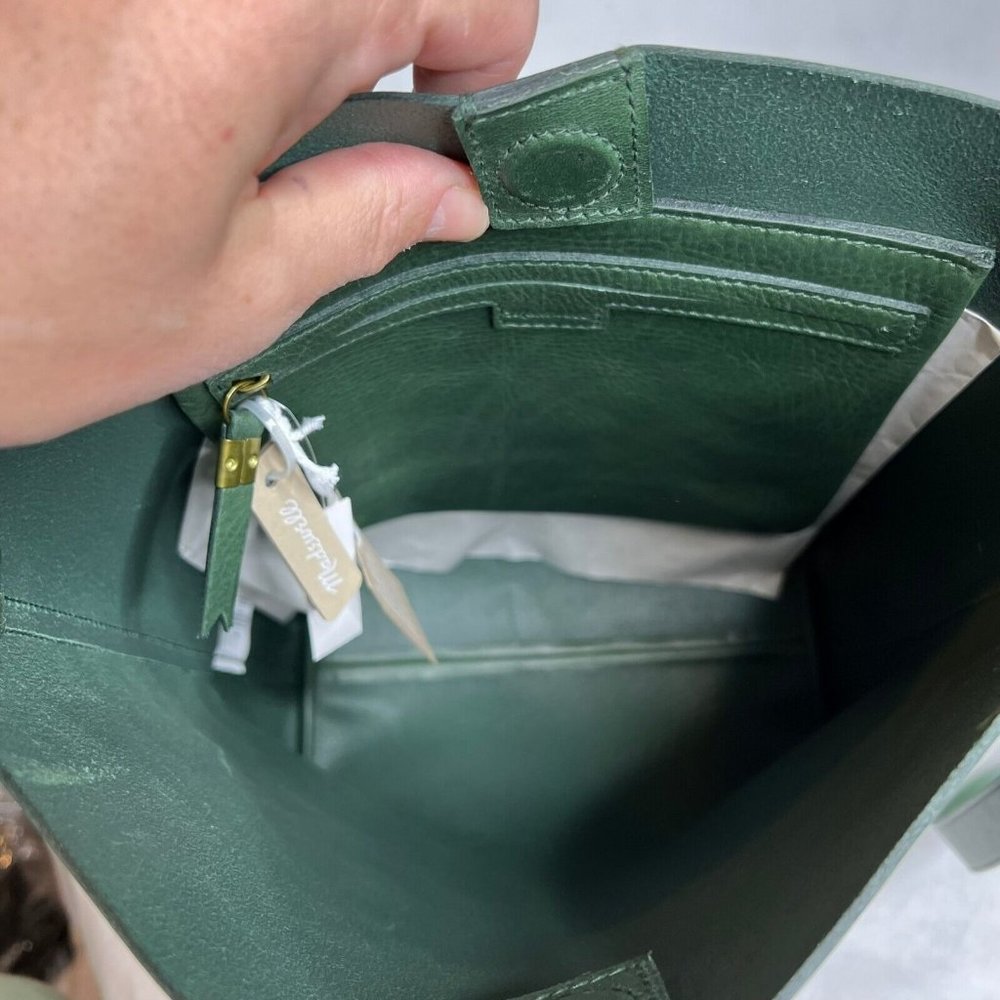 Madewell Forest Green Leather Bucket Bag - Picture 13 of 16